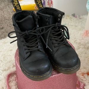 Doc martens. Dr martens toddler boots black size 8